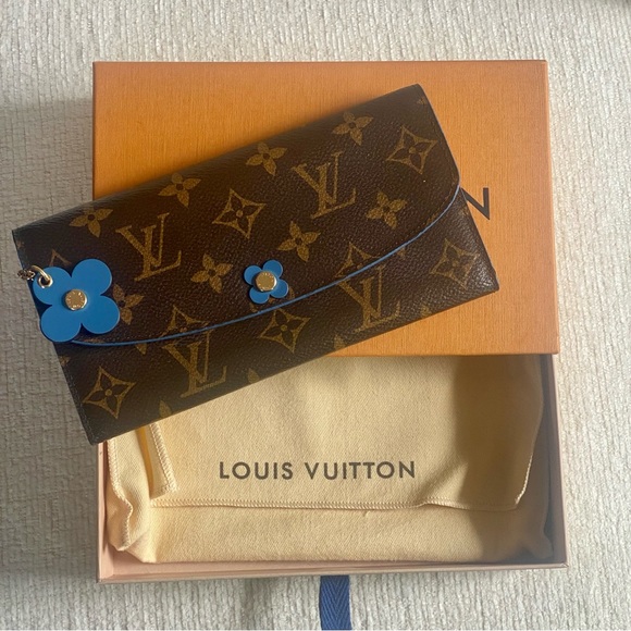 Louis Vuitton Handbags - RARE Louis Vuitton Blooming Flower Emilie Wallet